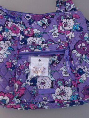 Vera Bradley Bright Floral Quilted Crossbody • Like New • + Earring - NWT, ✈️